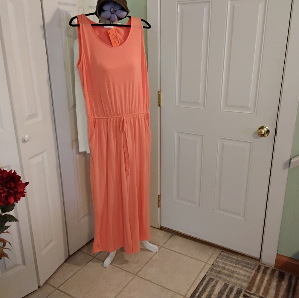 3891 Size 2X Zenana Outfitters Vibrant Orange Jumpsuit - Picture 1 of 4
